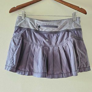 Lululemon Run Pace Setter Skirt Skort Gray Size 6.